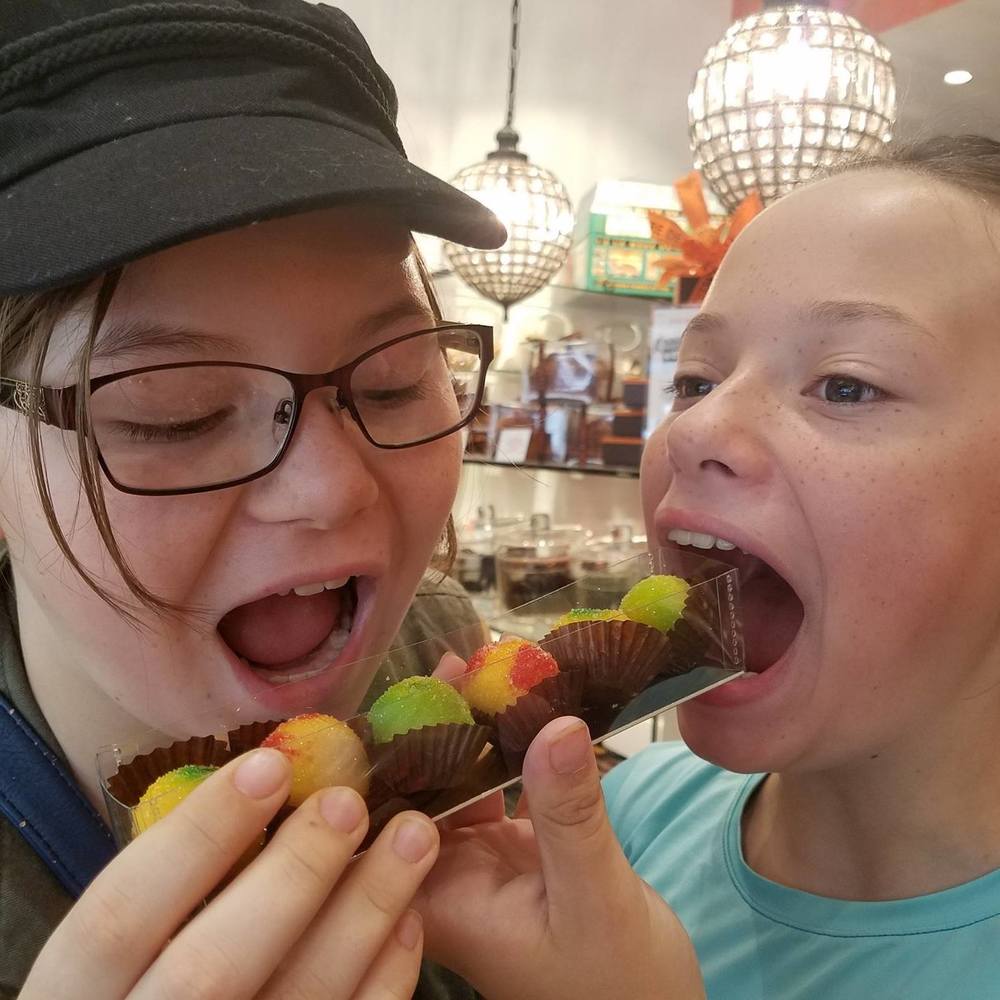 Meet your Posher, Angela